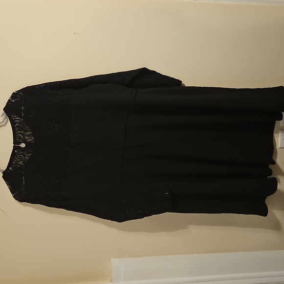 Tommy Hilfiger Black Lace Sleeve Midi Dress. NWOT - Picture 7 of 7